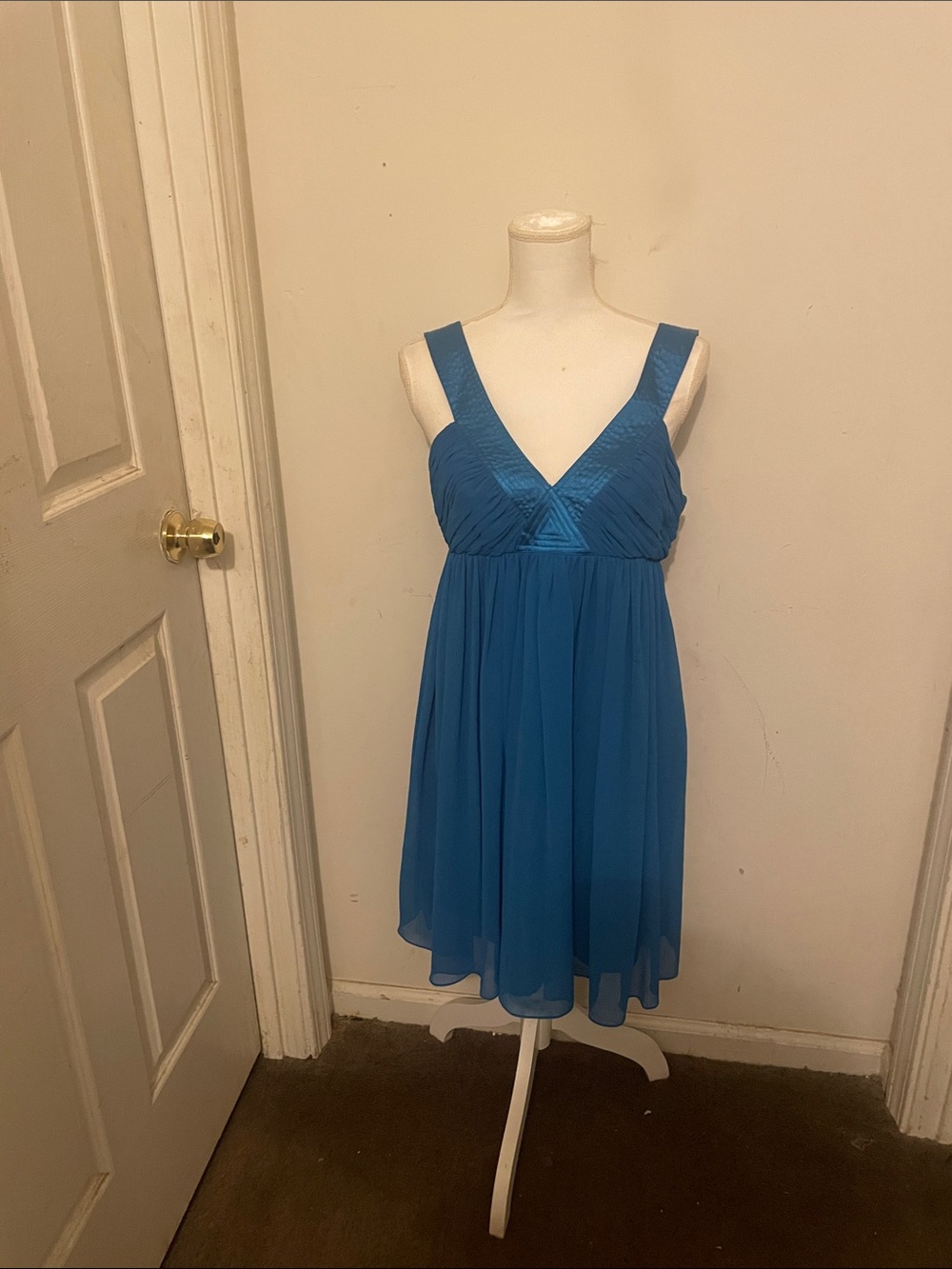 London Times Blue Dress Top with White Label